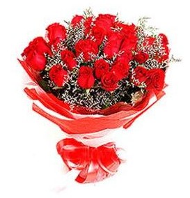  Konya online çiçek gönderme sipariş  12 adet kırmızı güllerden görsel buket