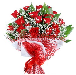 11 kırmızı gülden buket  Konya çiçek siparişi sitesi 