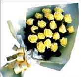 sari güllerden sade buket  Konya yurtiçi ve yurtdışı çiçek siparişi 